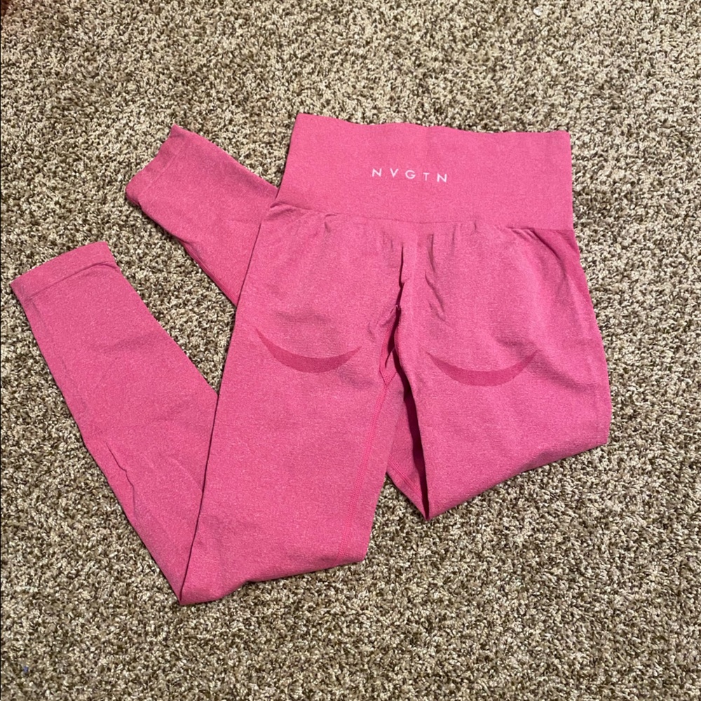 NVGTN Fuchsia Contour Seamless Leggings